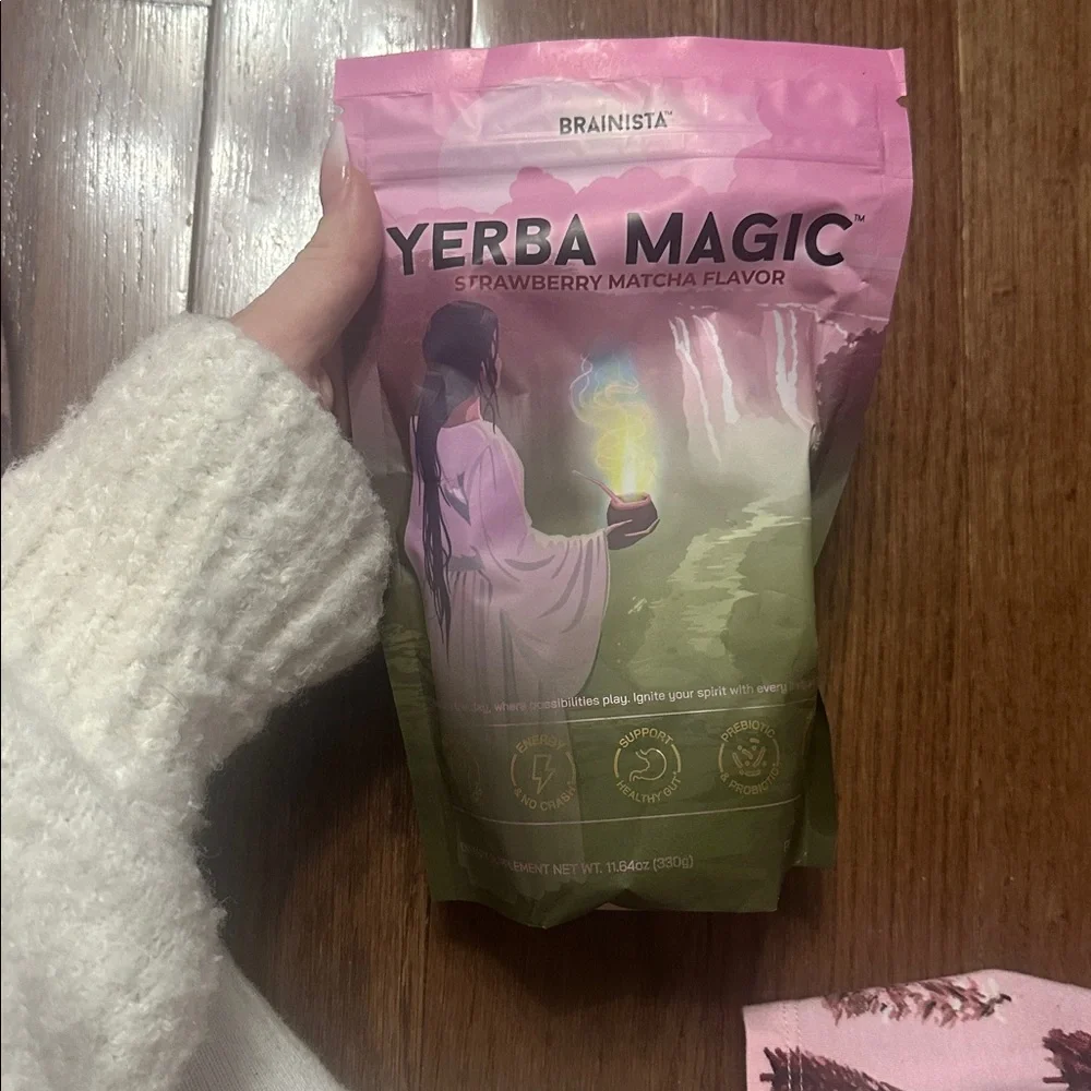 $40 Yerba Magic Strawberry Matcha powder - Picture 5 of 7